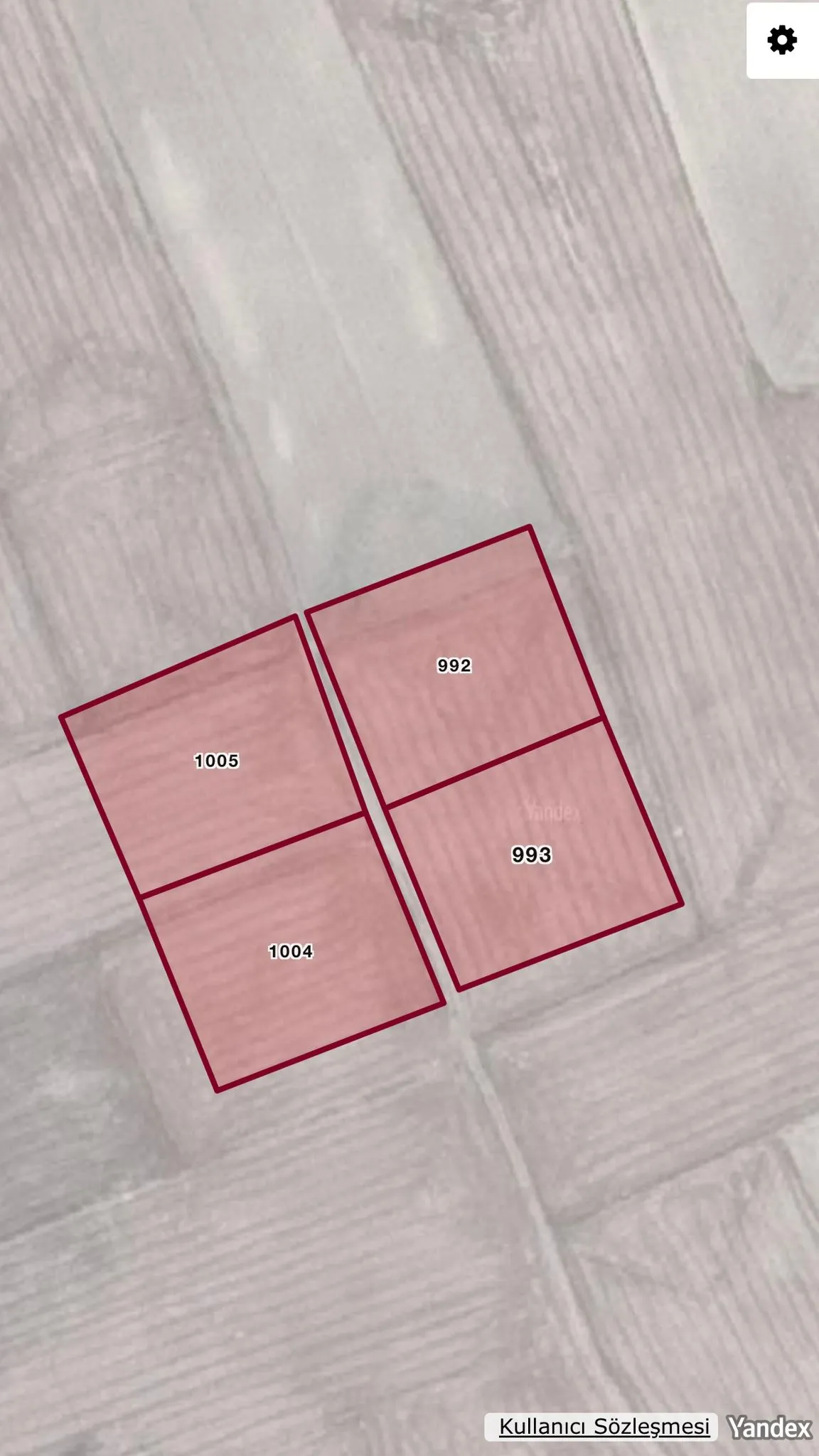 AFYON SULTANDAĞI YENİKARABAĞ'DA 19.000 M2 VERİMLİ TARLA